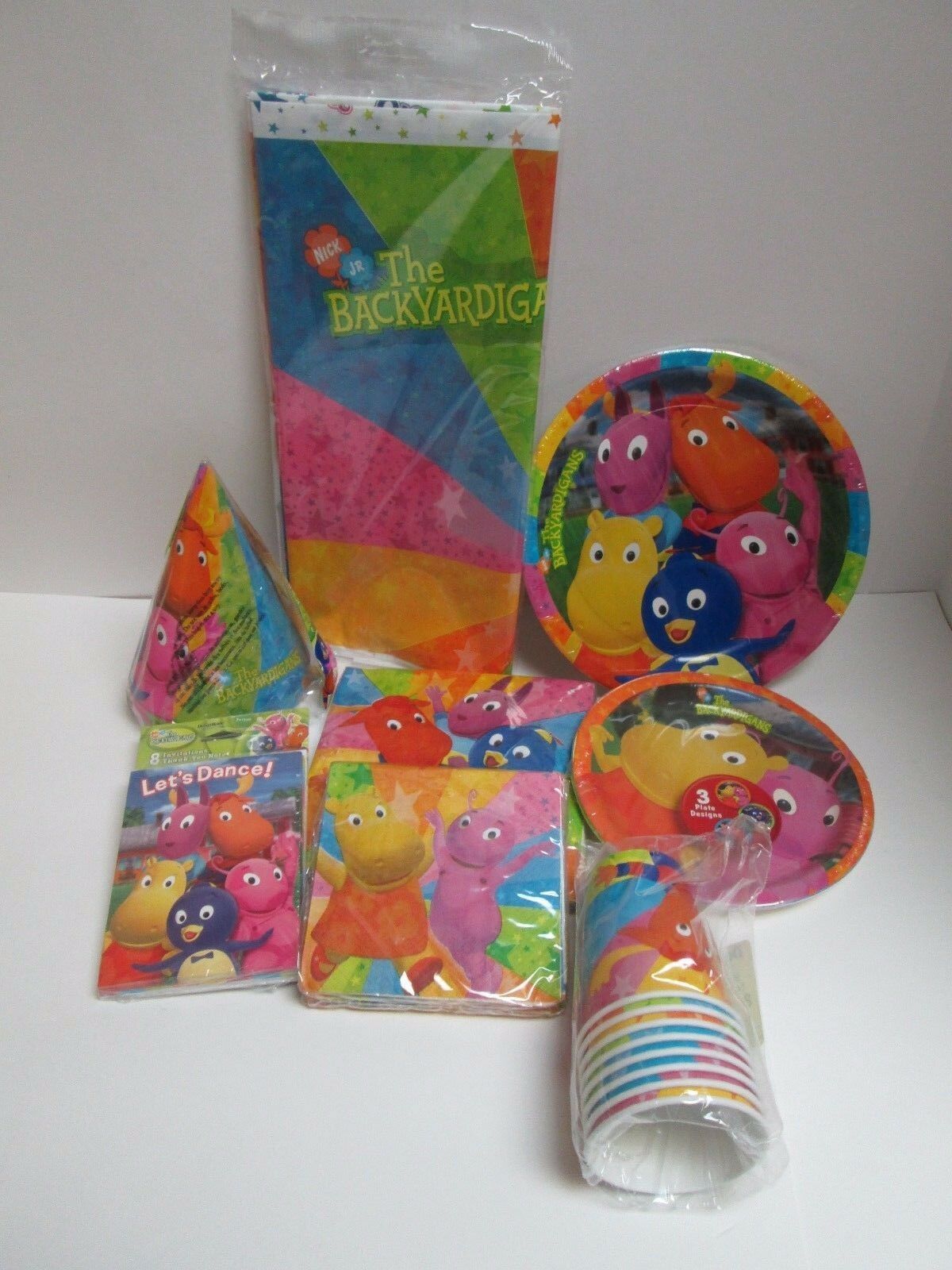 Backyardigans Deluxe Birthday Party Set - 9 Packages -  Party Supplies